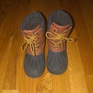 GAP unisex Snow Boots size 9/10